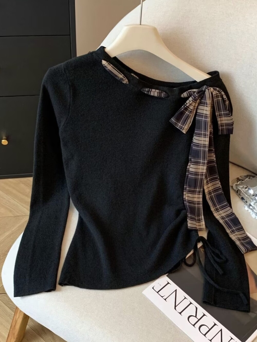 Design Sense German Velvet Plaid Scarf Splicing Long-Sleeve T-Shirt